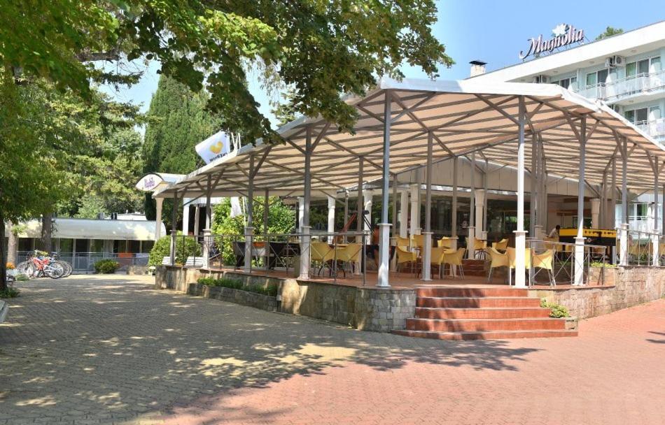 Hotel Magnolia Albena Esterno foto