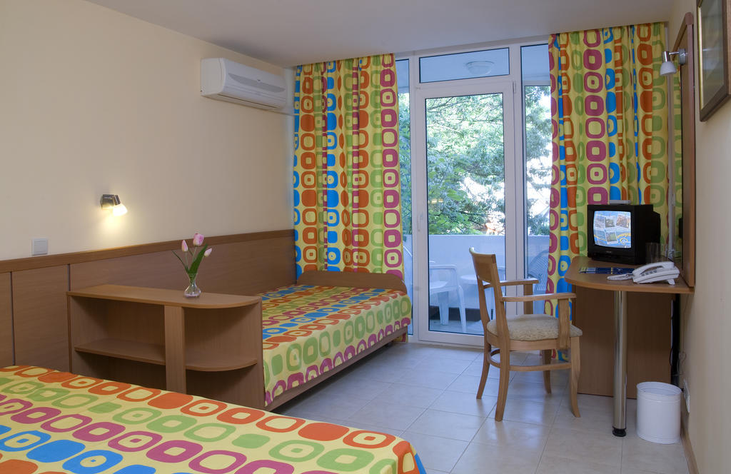 Hotel Magnolia Albena Esterno foto