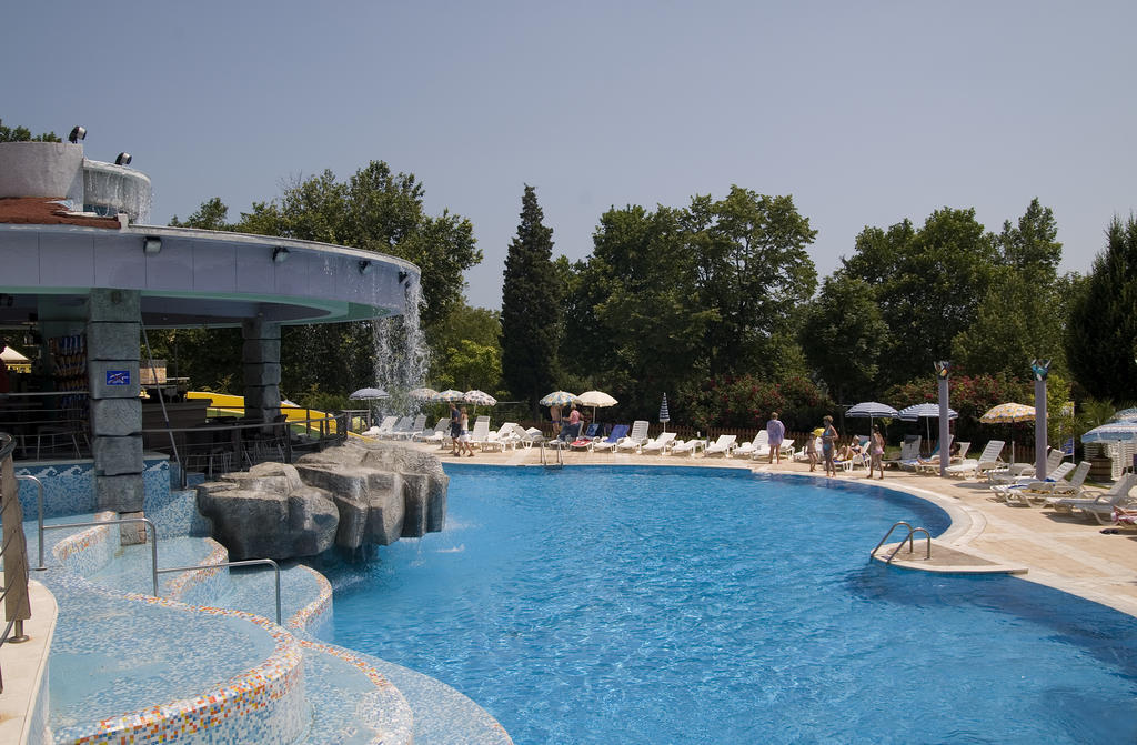 Hotel Magnolia Albena Esterno foto